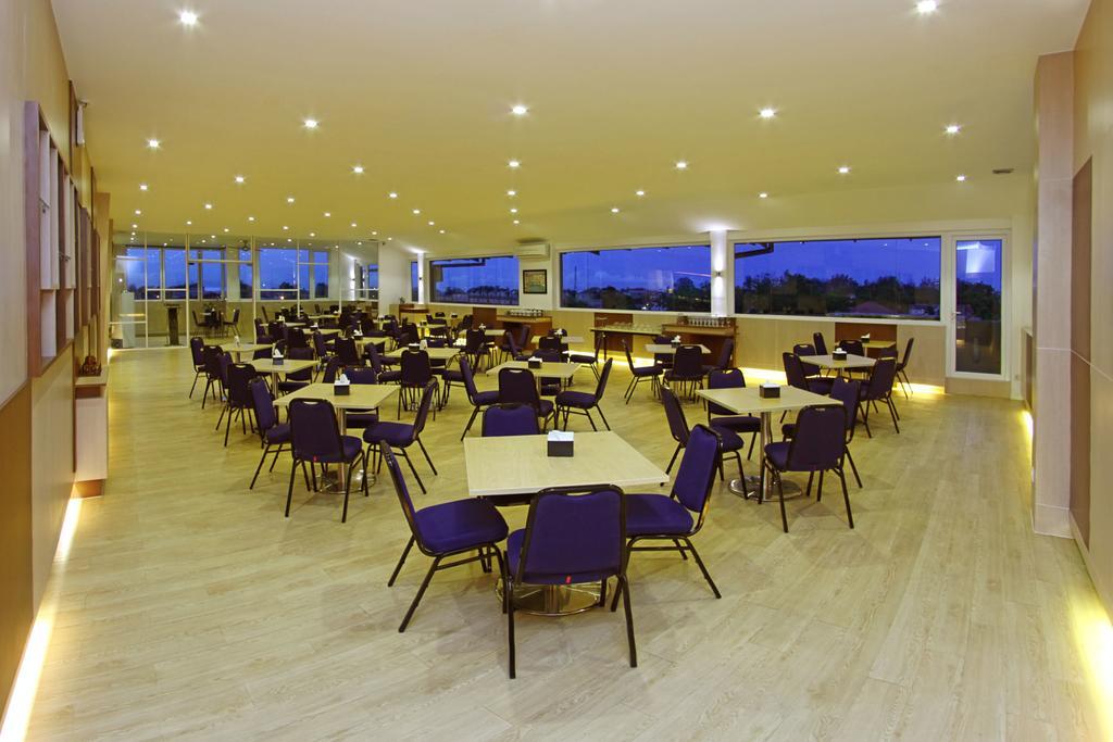 Ion Hotel Padang  Kültér fotó